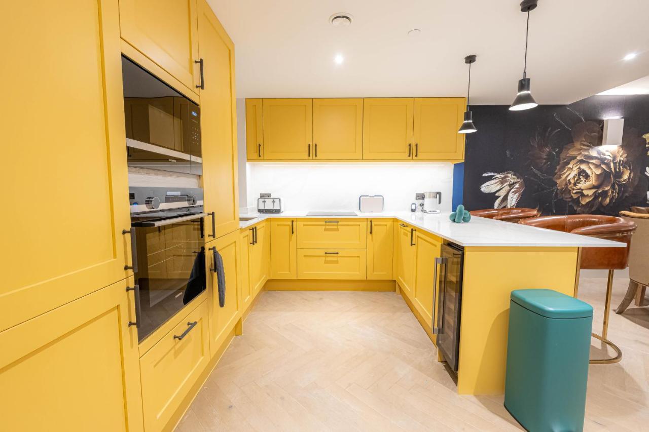 Three Bedroom Near Brick Lane By Belvilla London Exterior photo