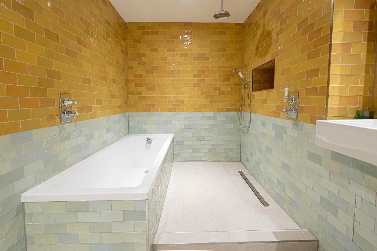 Three Bedroom Near Brick Lane By Belvilla London Exterior photo